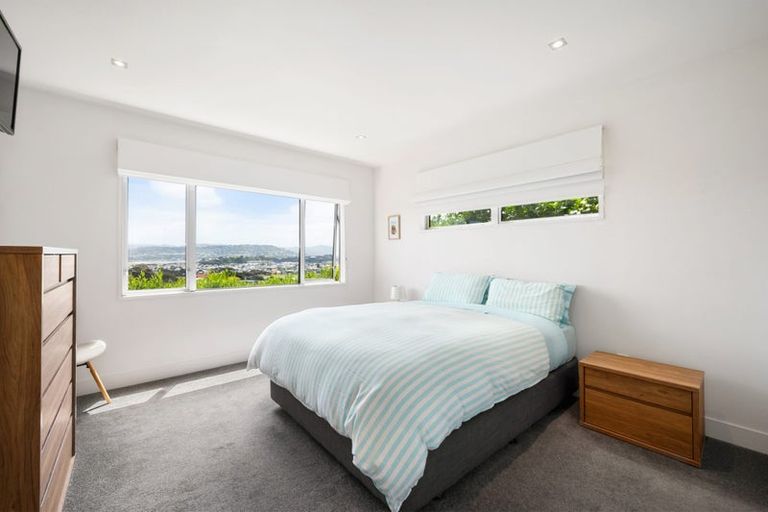 Photo of property in 4 Kastos Way, Strathmore Park, Wellington, 6022