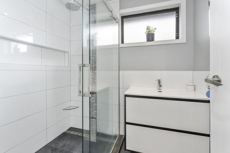 Photo of property in 16 Totara Street, Otaki, 5512