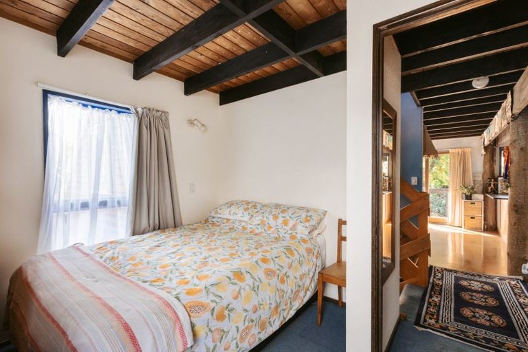 Photo of property in 54 Resolution Road, Welcome Bay, Tauranga, 3112