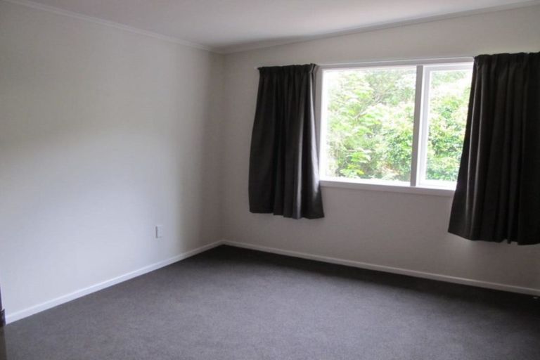 Photo of property in 50 Makara Road, Karori, Wellington, 6012