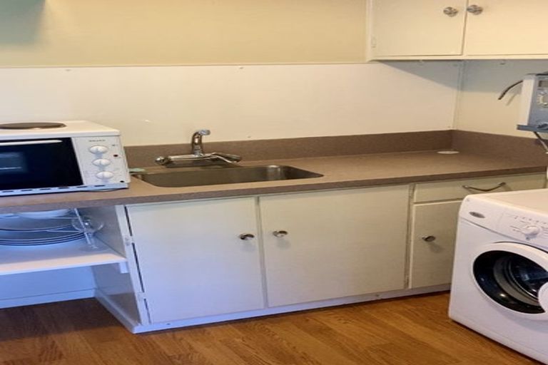 Photo of property in 70 Homebush Road, Khandallah, Wellington, 6035