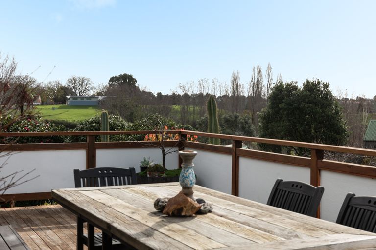 Photo of property in 3 Pamir Place, Welcome Bay, Tauranga, 3112