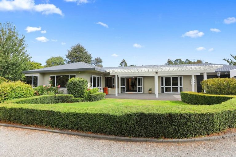 Photo of property in 93 Acacia Heights Drive, Acacia Bay, Taupo, 3385