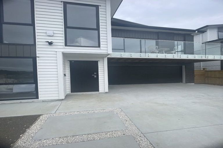 Photo of property in 34 Grand Ridge Avenue, Flat Bush, Auckland, 2019