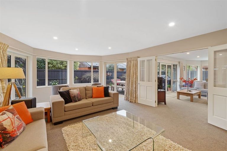 Photo of property in 43 Apsley Drive, Avonhead, Christchurch, 8042