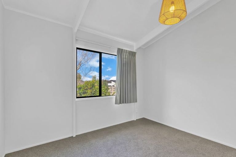 Photo of property in 18a Alberta Street, Point Chevalier, Auckland, 1022