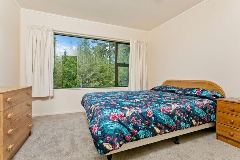 Photo of property in 9 Hobson Heights Road, Lucas Heights, Auckland, 0632