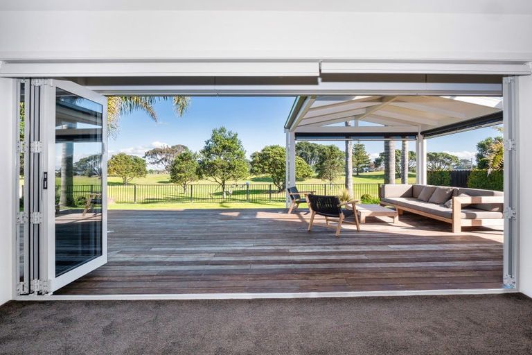 Photo of property in 128b Oceanbeach Road, Mount Maunganui, 3116