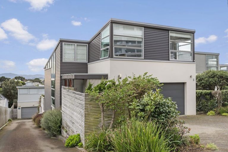 Photo of property in 36 Mantell Street, Seatoun, Wellington, 6022