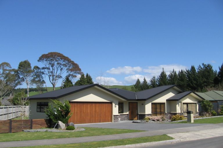 Photo of property in 9 Caulfield Place, Pukehangi, Rotorua, 3015