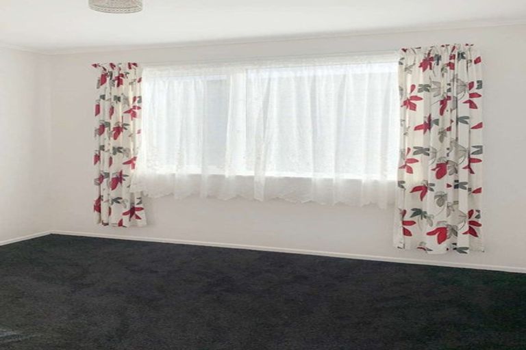 Photo of property in 31 Simpson Road, Ranui, Auckland, 0612