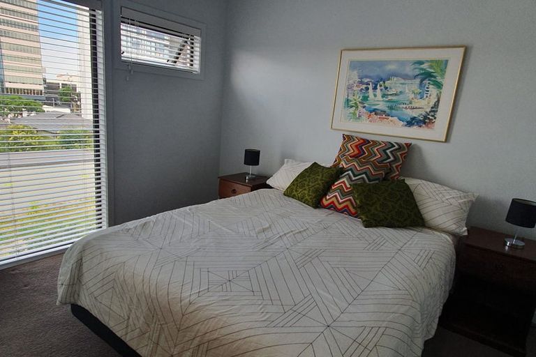 Photo of property in Frank Sargeson Apts, 204/80 Anzac Street, Takapuna, Auckland, 0622