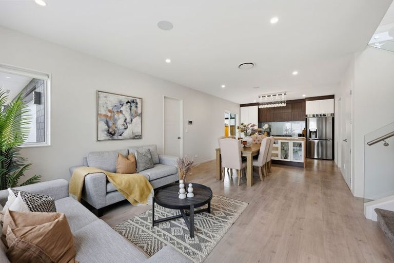 Photo of property in 19 Horsefields Drive, Flat Bush, Auckland, 2019