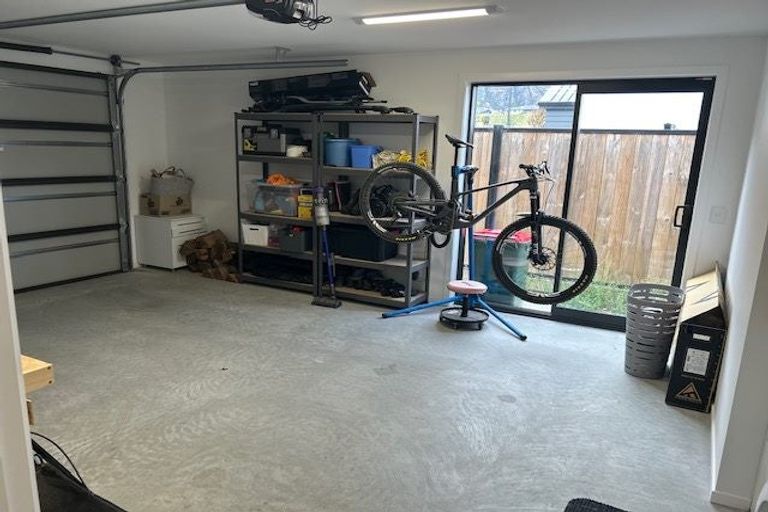 Photo of property in 9 Bannister Street, Jacks Point, Queenstown, 9371