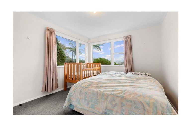 Photo of property in 33 Pembroke Road, Northland, Wellington, 6012