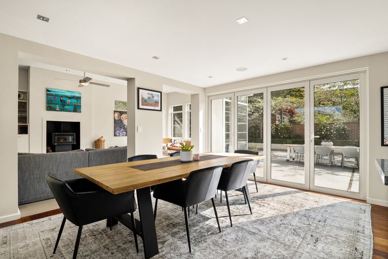 Photo of property in 24 Royal Terrace, Dunedin Central, Dunedin, 9016