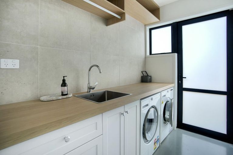 Photo of property in 10 Saint Thomas Avenue, Pyes Pa, Tauranga, 3112