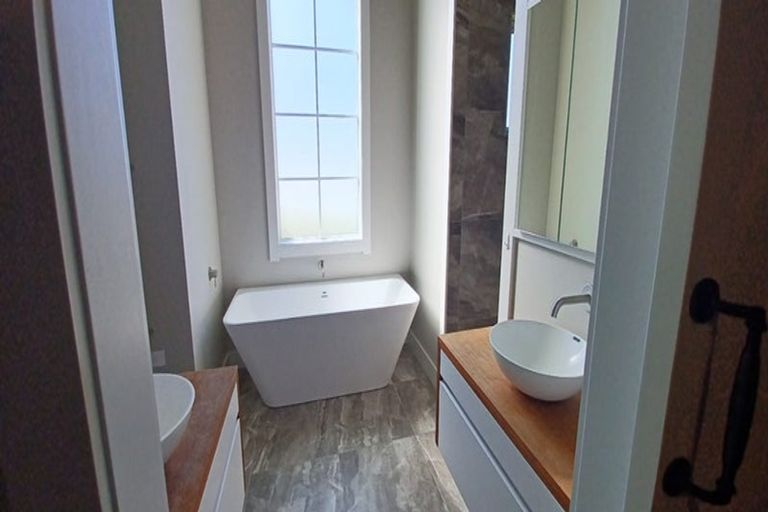 Photo of property in 56 Oakdale Drive, Kinloch, Taupo, 3377