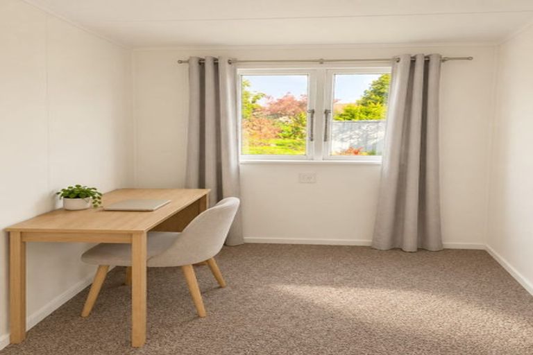 Photo of property in 175 Queen Street West, Levin, 5510