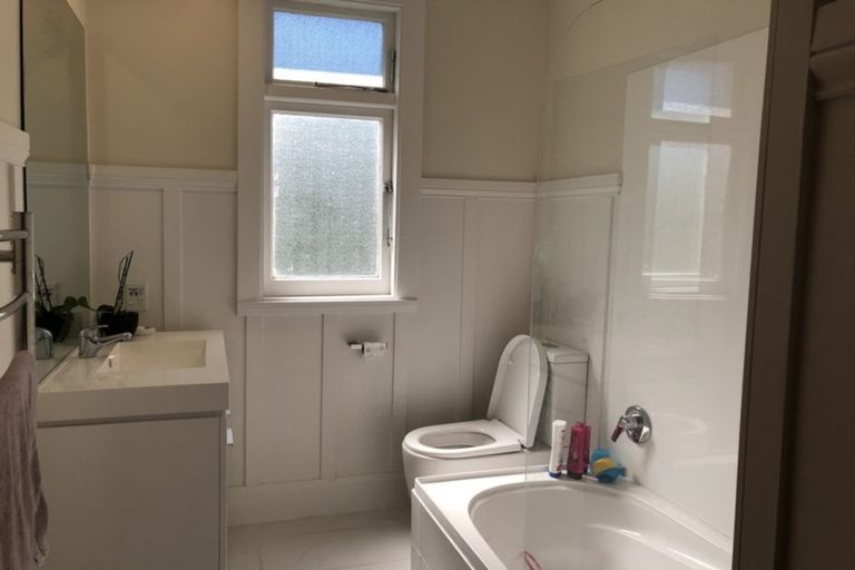 Photo of property in 138 Knowles Street, St Albans, Christchurch, 8052