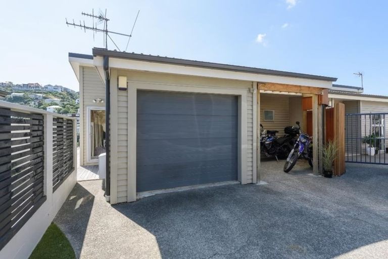 Photo of property in 23 Waikato Street, Island Bay, Wellington, 6023