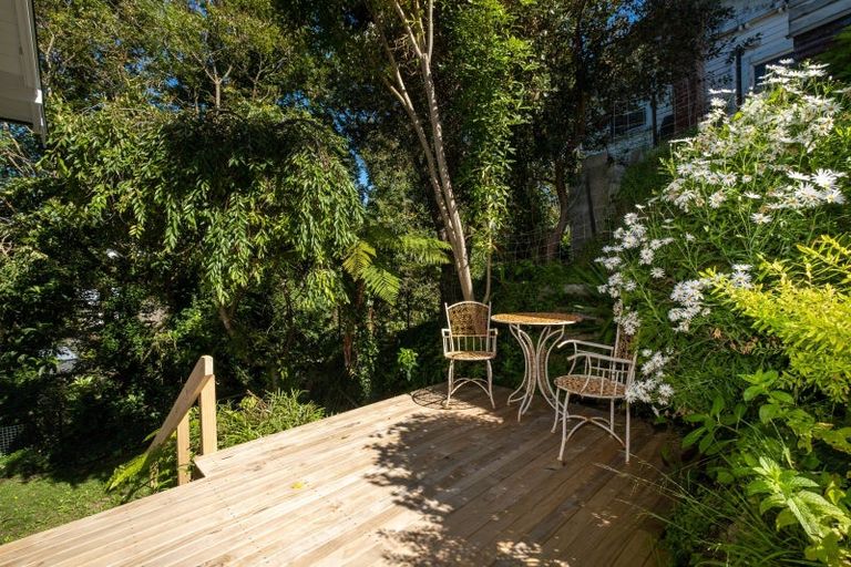 Photo of property in 2 Convent Road, Bluff Hill, Napier, 4110