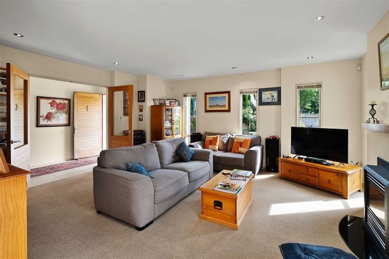 Photo of property in 12 Chateau Drive, Burnside, Christchurch, 8053