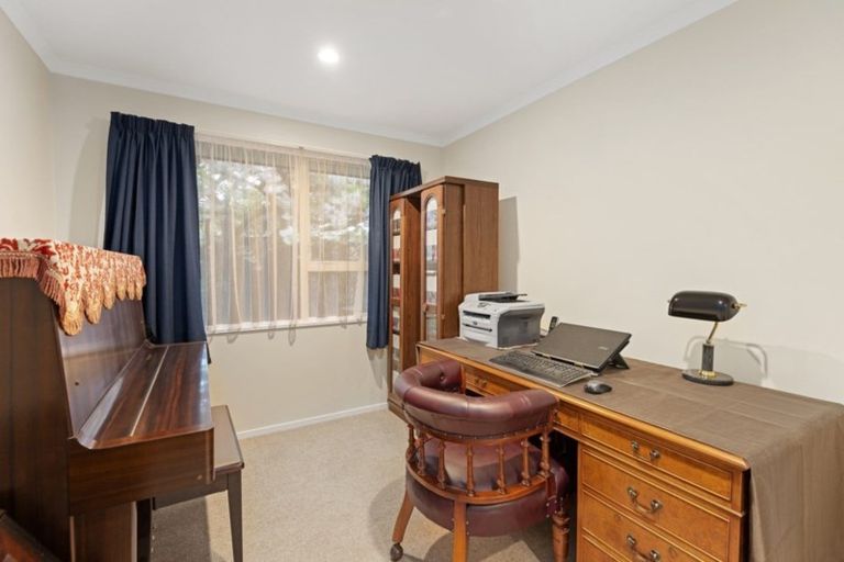 Photo of property in 28 Bentley Street, Russley, Christchurch, 8042