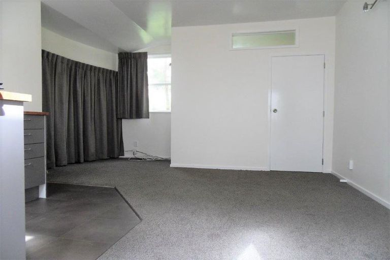 Photo of property in 56 Mortimer Terrace, Brooklyn, Wellington, 6021