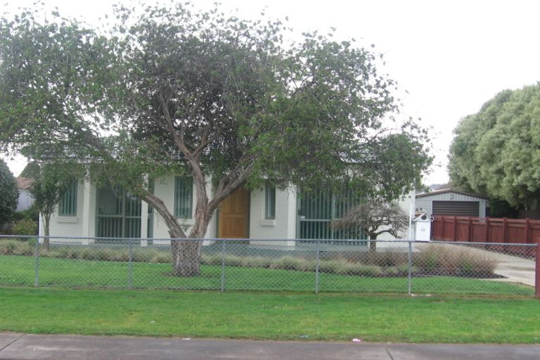 Photo of property in 4b Smiths Avenue, Papakura, 2110