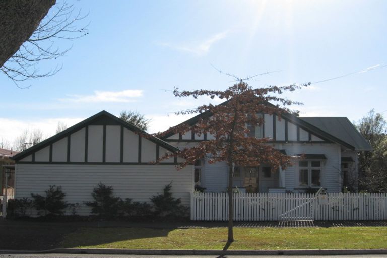 Photo of property in 11 Thames Street, Claudelands, Hamilton, 3214