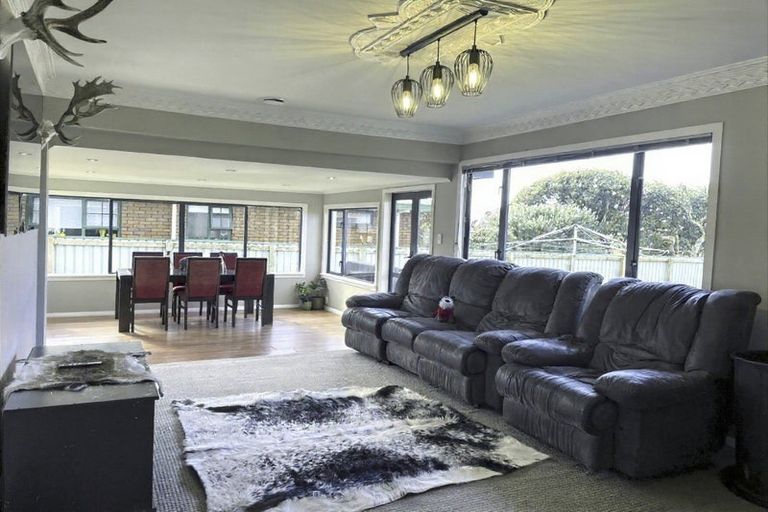 Photo of property in 38 Brecon Road, Stratford, 4332