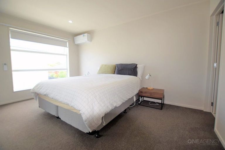Photo of property in 25 Lili Chen Way, Mangere Bridge, Auckland, 2022