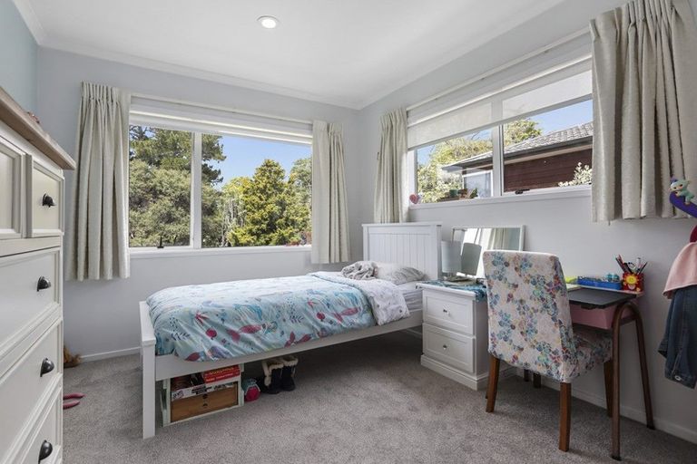 Photo of property in 46 Lagoon Way, West Harbour, Auckland, 0618