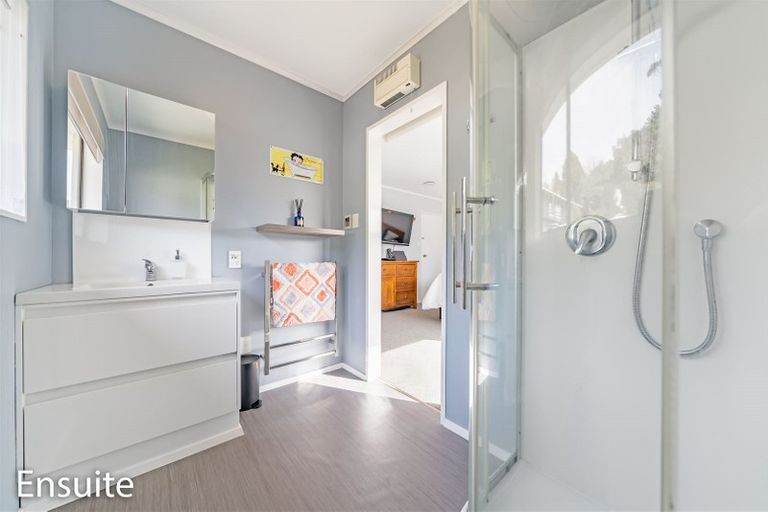 Photo of property in 73 Kairimu Street, Stokes Valley, Lower Hutt, 5019