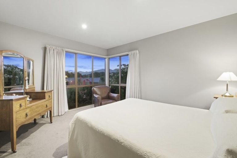 Photo of property in 545 Aubrey Road, Wanaka, 9305