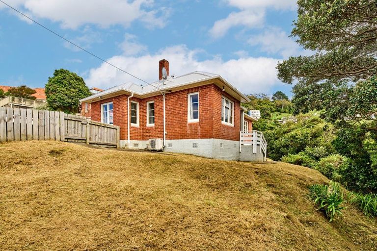 Photo of property in 21 Sunglow Avenue, Melrose, Wellington, 6023