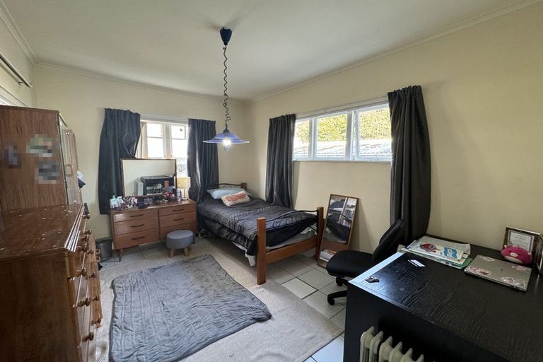 Photo of property in 1/3170 Great North Road, New Lynn, Auckland, 0600