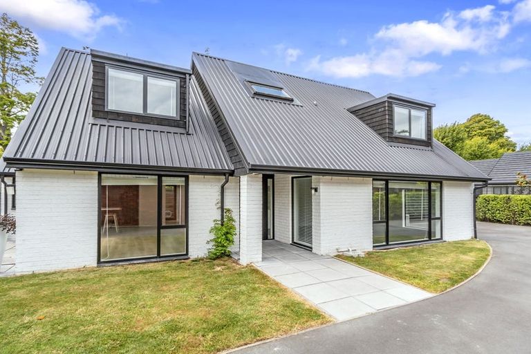 Photo of property in 2/23 Hamilton Avenue, Ilam, Christchurch, 8041