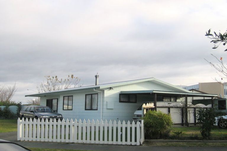 Photo of property in 1 Cormack Place, Greenmeadows, Napier, 4112