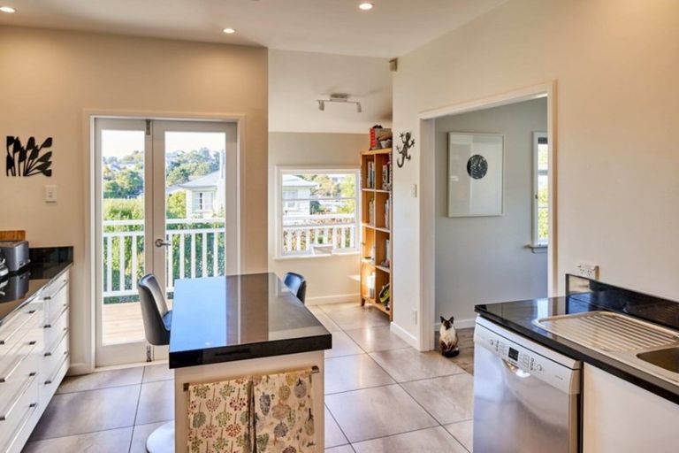 Photo of property in 53 Box Hill, Khandallah, Wellington, 6035