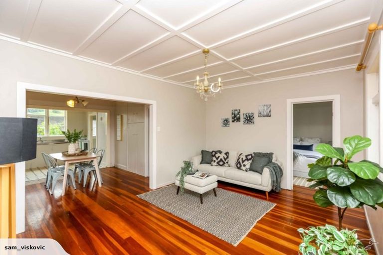 Photo of property in 14 Pukenui Street, Strandon, New Plymouth, 4312