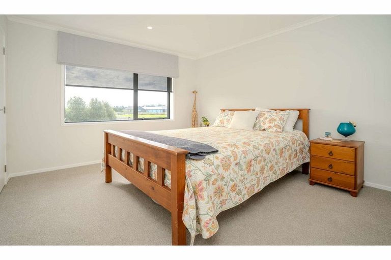Photo of property in 11 The Lakes Drive, Kerikeri, 0230