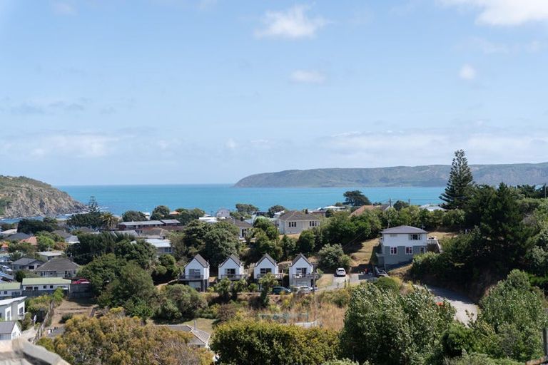 Photo of property in 2a Mapplebeck Street, Titahi Bay, Porirua, 5022