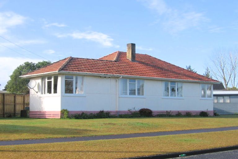 Photo of property in 21 Pollen Crescent, Melville, Hamilton, 3206