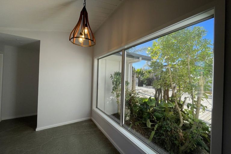 Photo of property in 39 Pohutukawa Drive, Eskdale, Napier, 4182