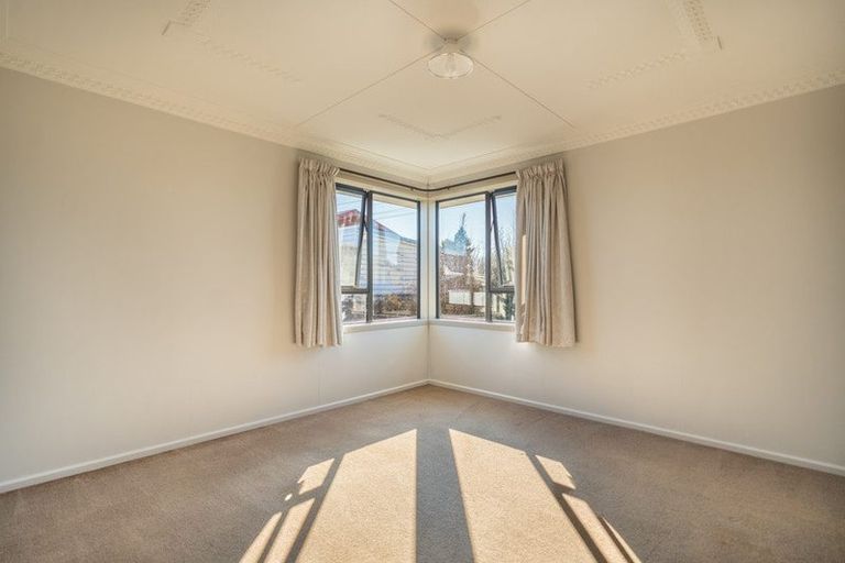 Photo of property in 27 Shakespeare Street, Milton, 9220