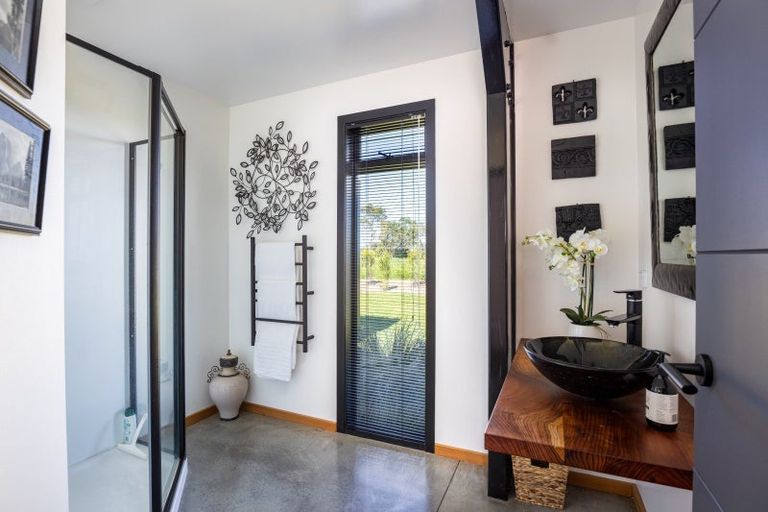 Photo of property in 31 Kaihihi Road, Okato, New Plymouth, 4381