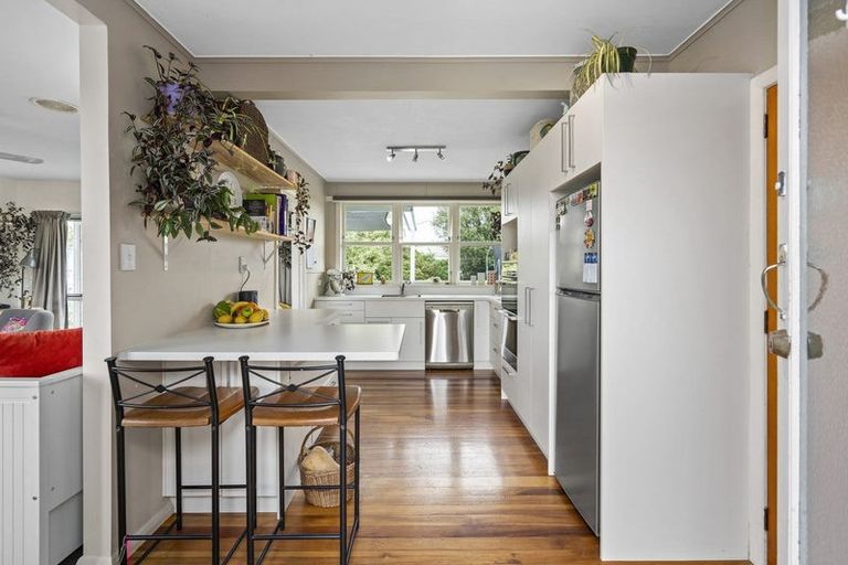 Photo of property in 105 Shakespeare Street, Leamington, Cambridge, 3432