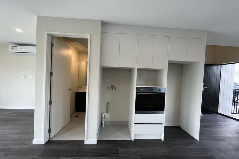 Photo of property in 22b Lumbarda Drive, Kumeu, 0810